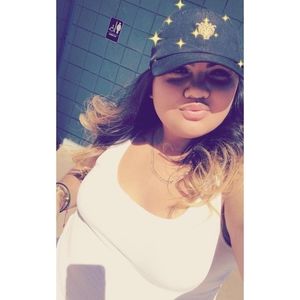 Meet your Posher, Stephanie